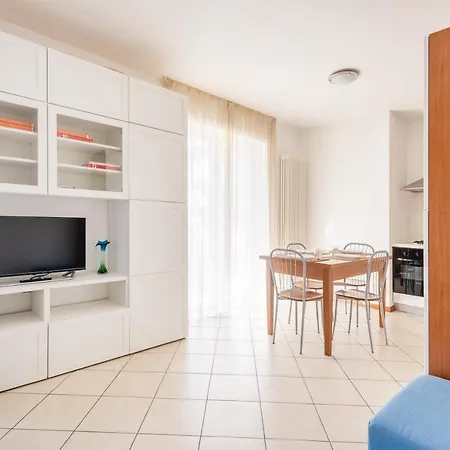 Residenza La Venere Del Garda - Next To Purfina Beach Apartment
